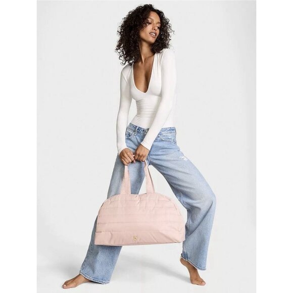 Victoria's Secret Quilted Duffle Bag Pink Zinc Weekender Gold Logo Zipper Pocket - Picture 2 of 7